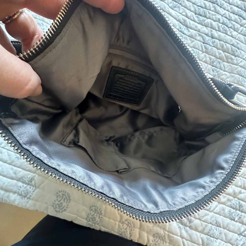 Coach Black Canvas Bag With ‘C’ Pattern On Fabric - image 4